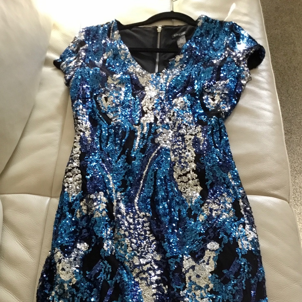 Cache sequined short sleeve dress size M NWT